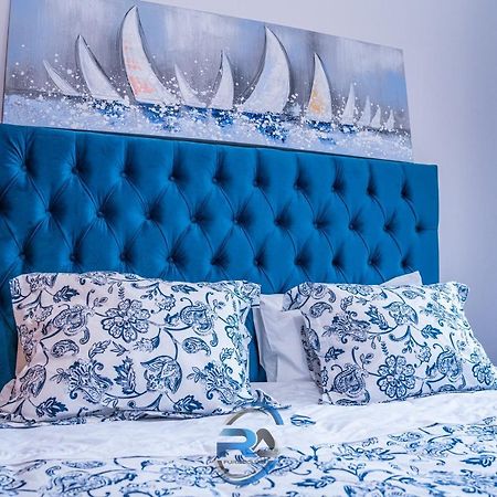 Rafuradouro Apartment โอวาร์ ภายนอก รูปภาพ