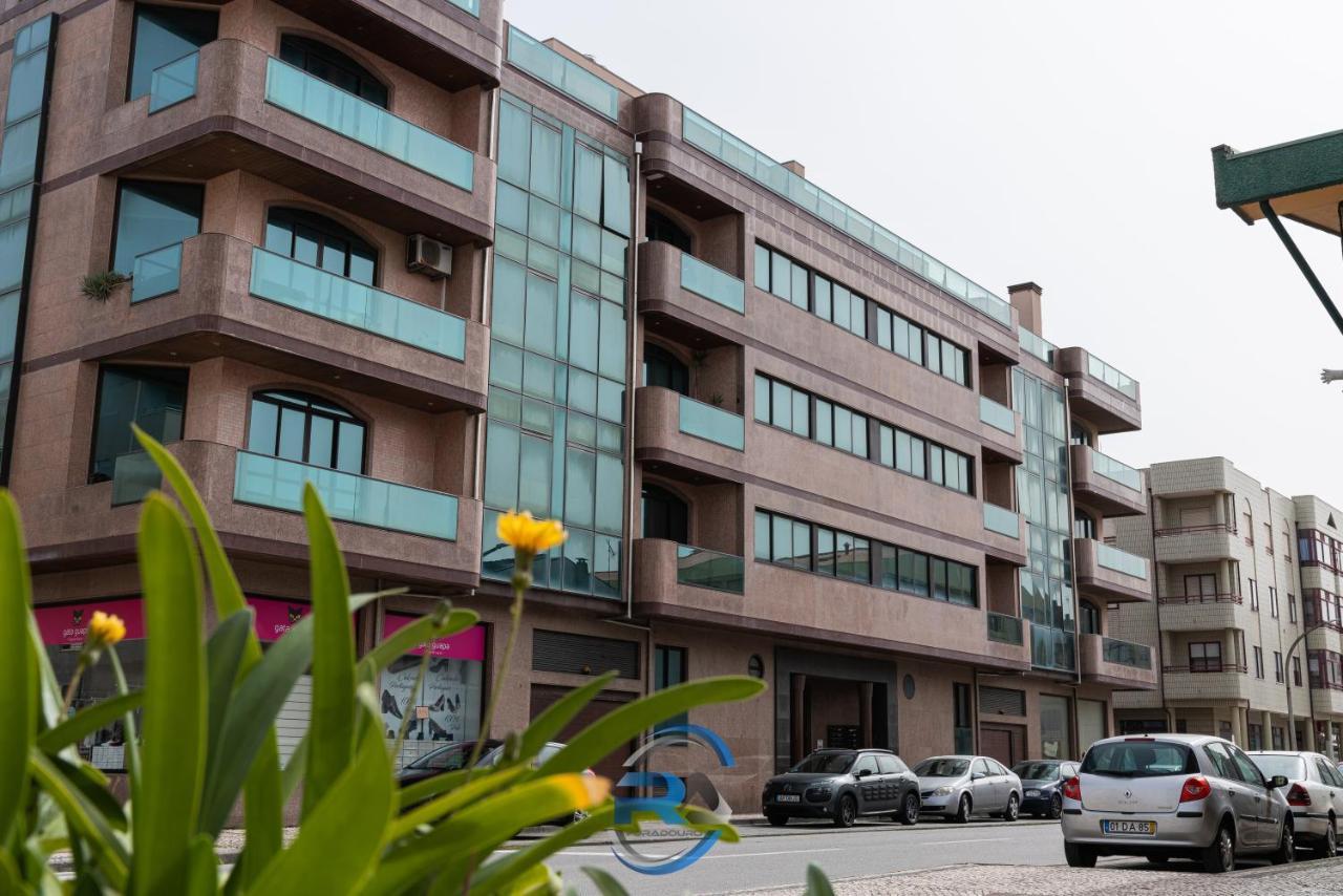 Rafuradouro Apartment โอวาร์ ภายนอก รูปภาพ