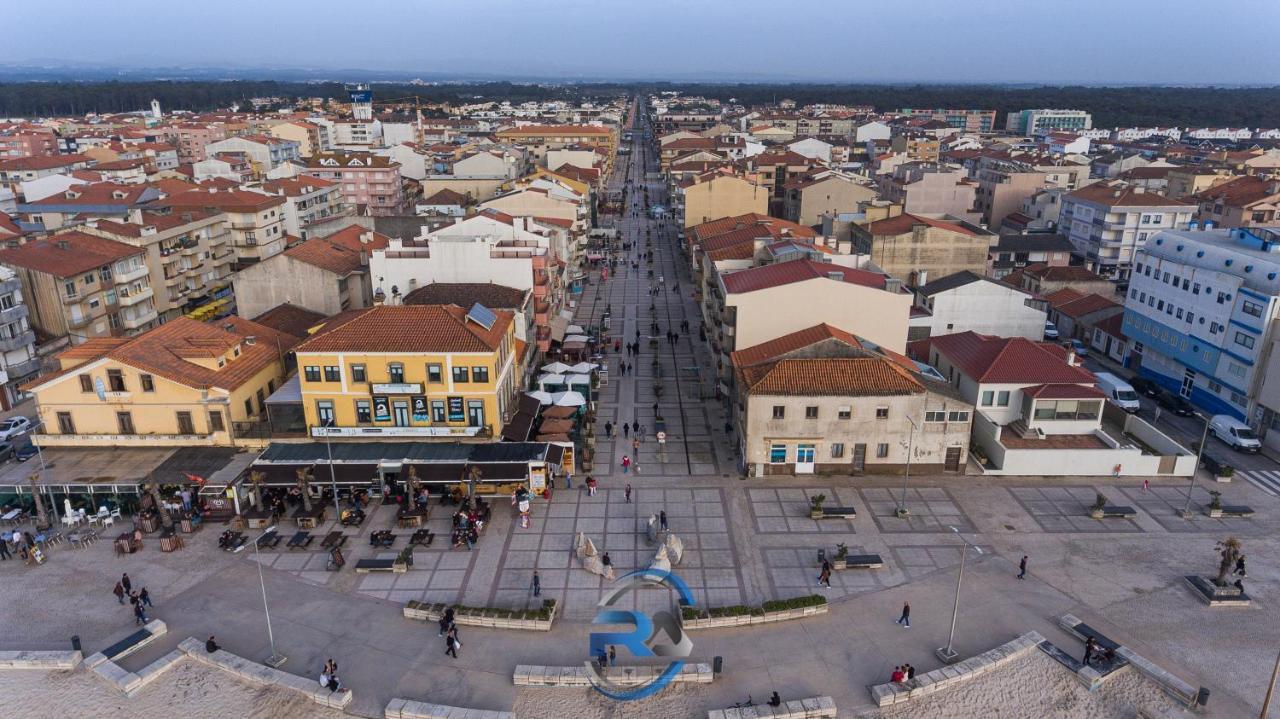 Rafuradouro Apartment โอวาร์ ภายนอก รูปภาพ